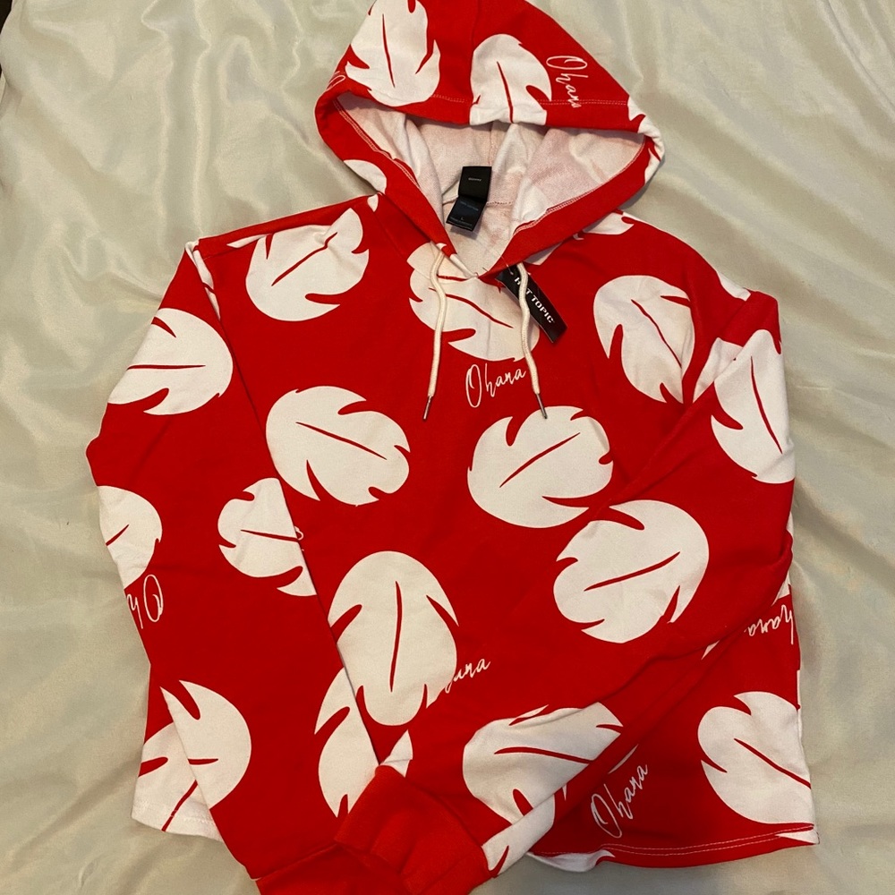 Lilo & Stitch sweater. Red